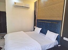 Hotel The Shivraat