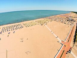 Flat With Shared Garden 200 m From the sea