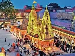 Hotel Ananda Kashi