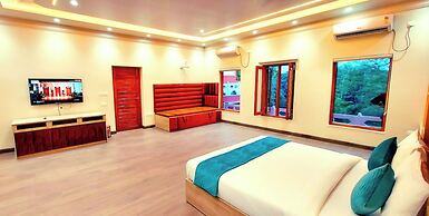 Hotel Ananda Kashi
