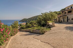 Villa Mare Studios