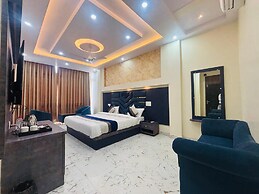 Kashvi hotels