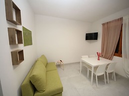 Modern Apartment Near the Beach