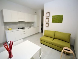 Modern Apartment Near the Beach