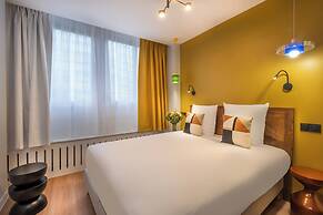 West Paris Suite