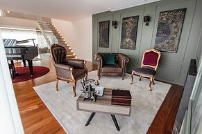 Valentina Residence by GuimaGold