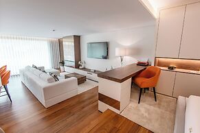 Valentina Residence by GuimaGold