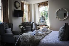 The Gateway Hotel
