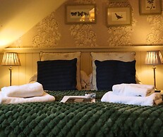 The Gateway Hotel