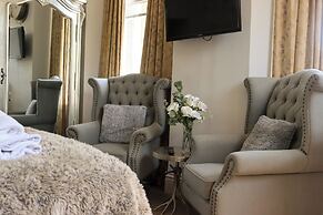 The Gateway Hotel