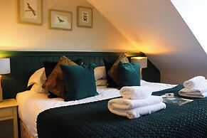 The Gateway Hotel