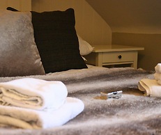 The Gateway Hotel