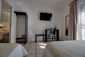 Hotel Punto 79