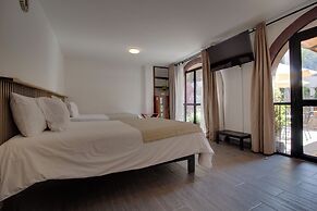 Hotel Punto 79