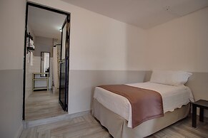 Hotel Punto 79