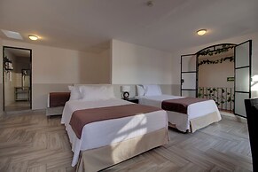 Hotel Punto 79
