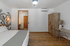 S Boutique Hotel