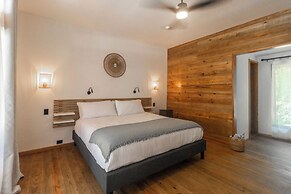 S Boutique Hotel