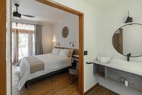 S Boutique Hotel