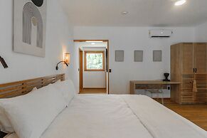 S Boutique Hotel