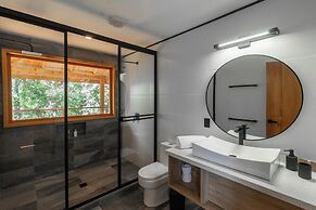 S Boutique Hotel