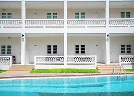 Le Palm Hotel