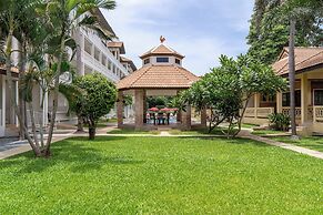 Le Palm Hotel