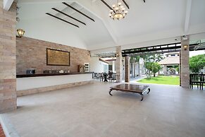 Le Palm Hotel