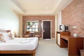 Le Palm Hotel