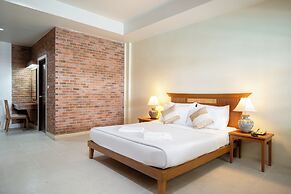 Le Palm Hotel