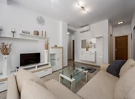 Apartment in Kukci Near Spadici Beach