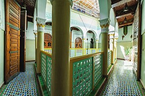 Maison Do