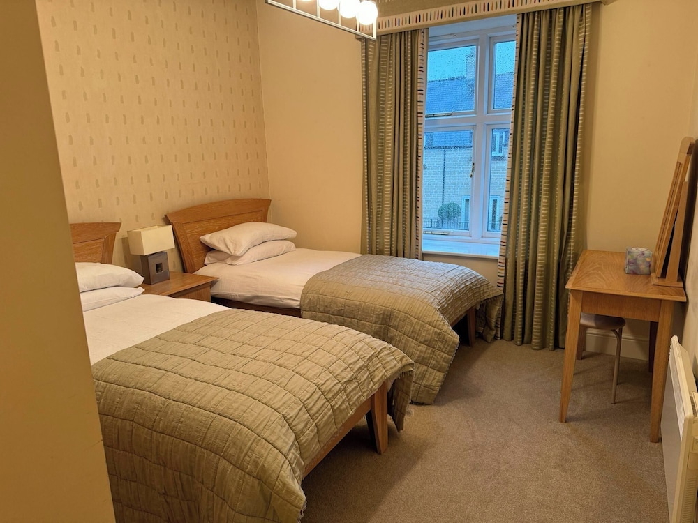 Executive Apartment, Woodford Mill, Witney