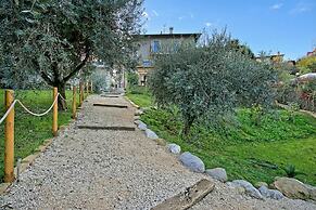 Sole Priscilla House- Terrace & parking