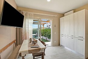 Sole Priscilla House- Terrace & parking