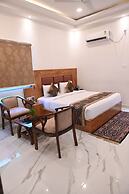 Hotel Varuna Grand