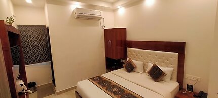 Hotel Varuna Grand
