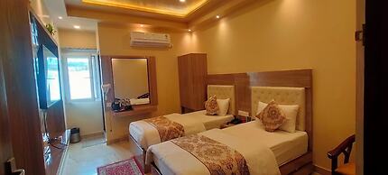 Hotel Varuna Grand