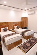 Hotel Varuna Grand