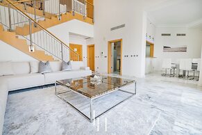LUX The Shoreline Palm Island Penthouse