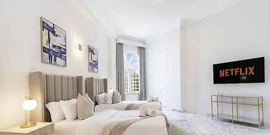 LUX The Shoreline Palm Island Penthouse