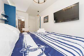 Blue Old Navy Rooms