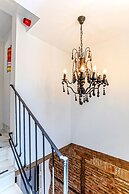 Charming Two-bedroom Apartment Near Cathedral Zacatin 103