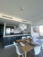 Luxury Apartment With Sea View