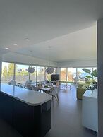 Luxury Apartment With Sea View