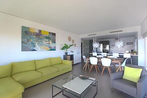 Luxury Apartment With Sea View