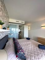 Luxury Apartment With Sea View