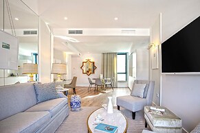Luxury Apartment Torre del Oro View III