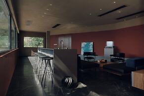 MUUA Hotel