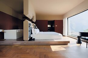 MUUA Hotel